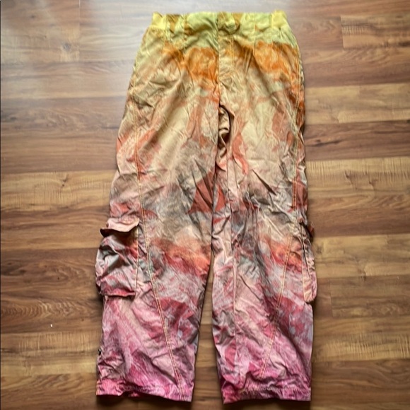 FP Movement  Free People Mesmerize Me Cargo L Pants - Picture 5 of 10